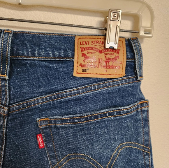 Dark blue 501 Levi's shorts‎ size 25 - Picture 3 of 10